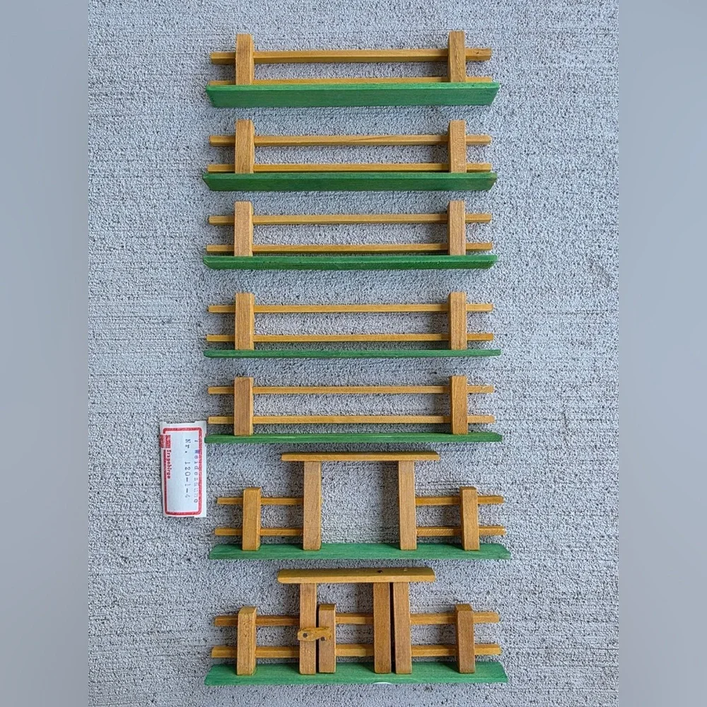 Vintage Erzgebirgische Volkskunst Weidezaun Wooden Fence Set GDR Germany 1970s